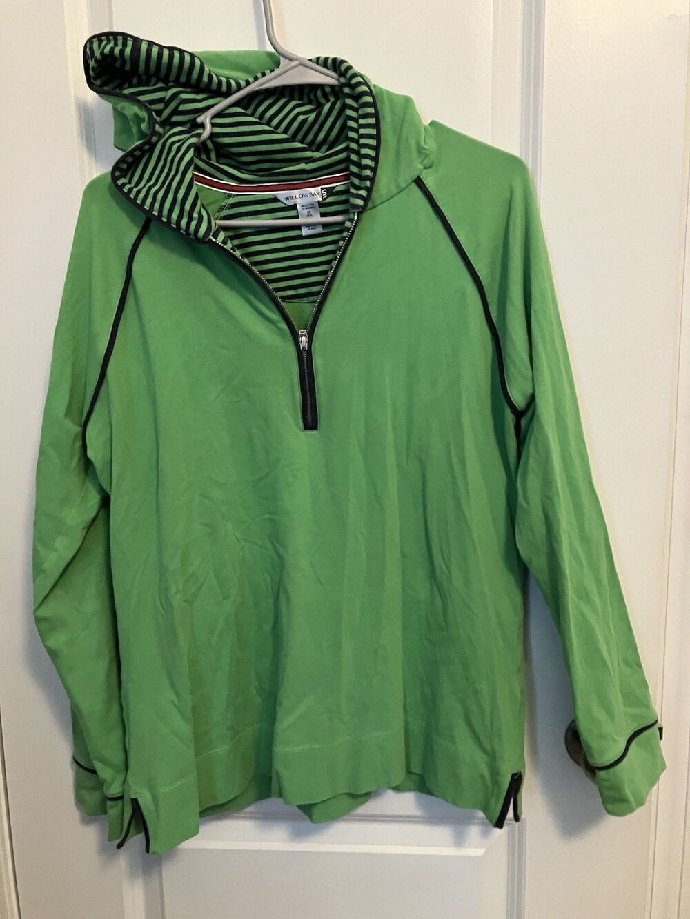 Willow Bay Green Hooded Shirt womens Large navy blue trim , striped lining